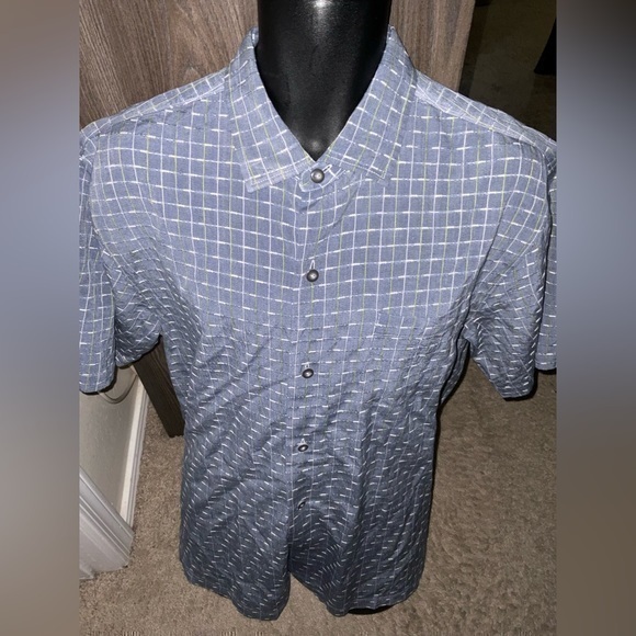 Men’s button front size L large Tommy Bahama silk shirt blue plaid - Picture 1 of 4